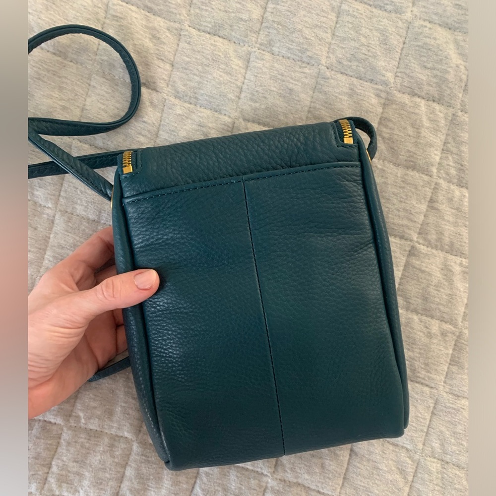 BNWT HOBO “Fern” Crossbody/Shoulder Purse Bag Pebbled Leather Midnight Teal - Picture 7 of 8